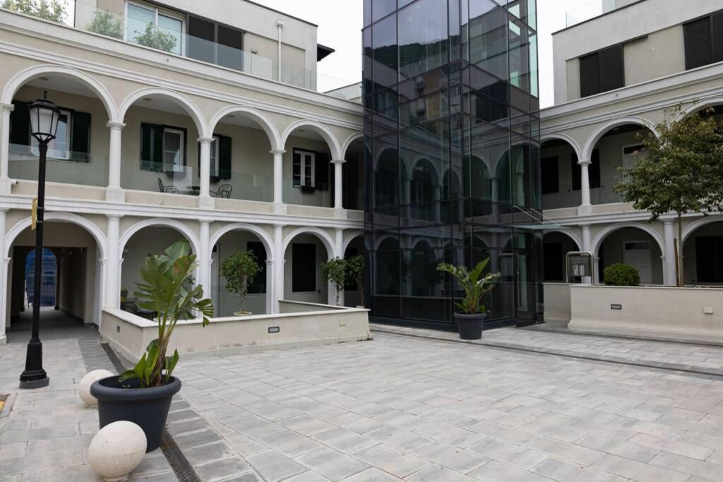 Charming Colonial Flat In Historic Building Leilighet Gibraltar Eksteriør bilde